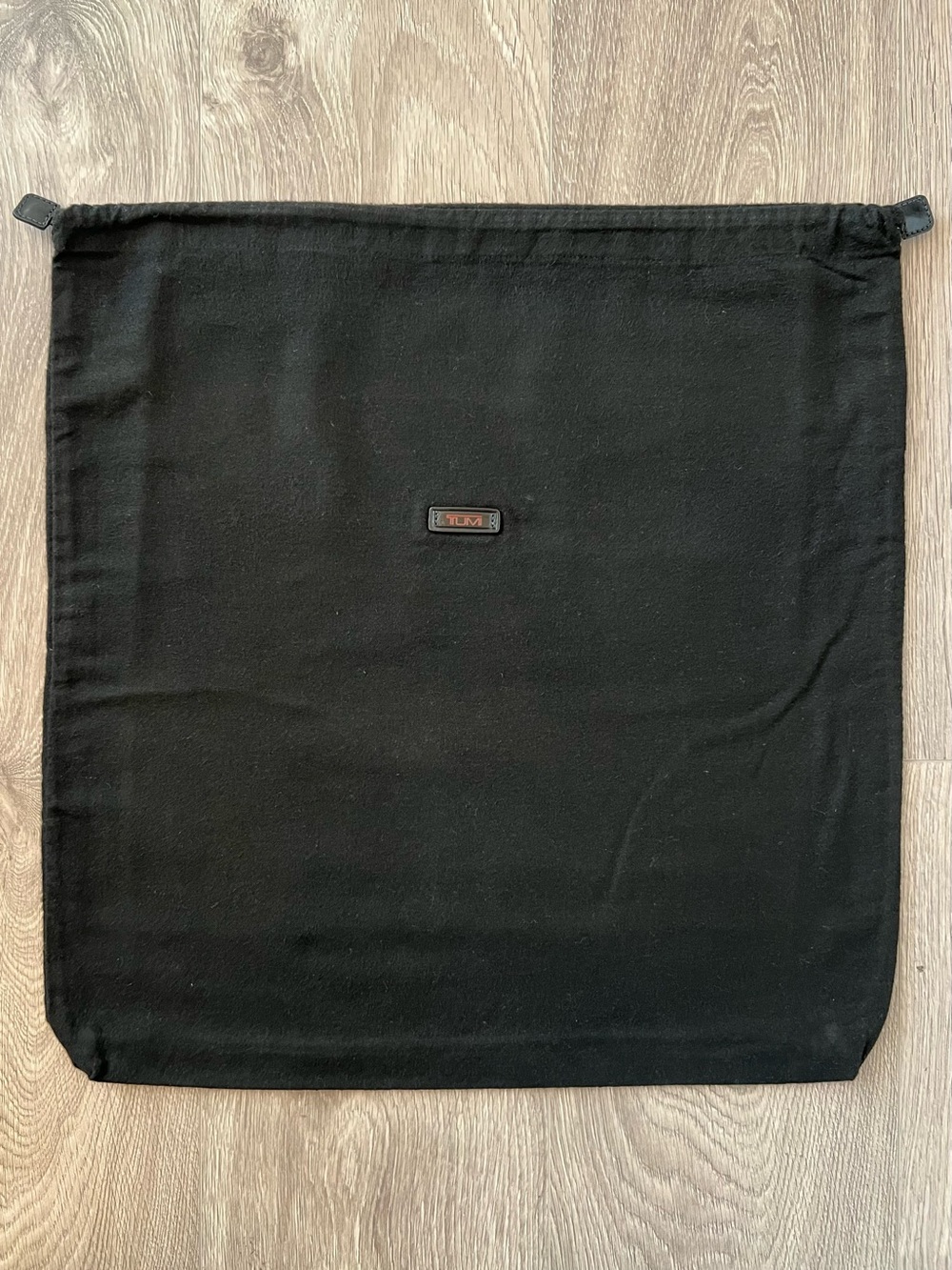 Tumi dust bag (C964)